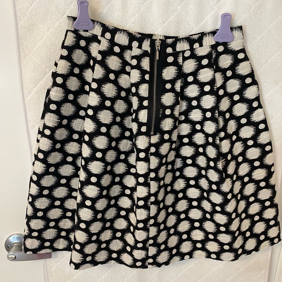 A line skirt - Picture 1 of 3